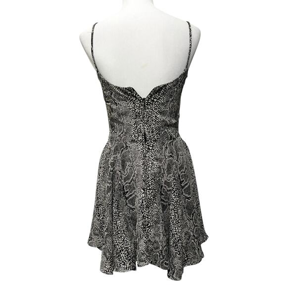 Vintage 90s Y2K Mini Dress Snakeskin Print Fit Flare Spaghetti Straps Women’s S - Picture 8 of 10